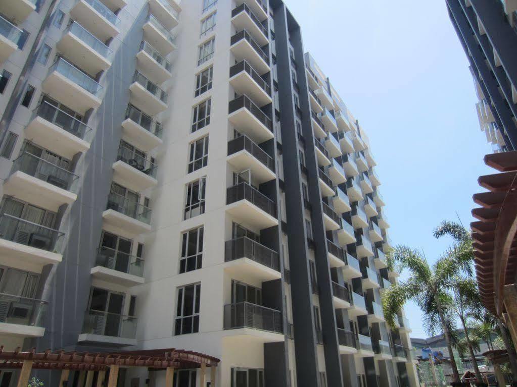Palm Tree - Genlex Condominium Manila Exterior foto